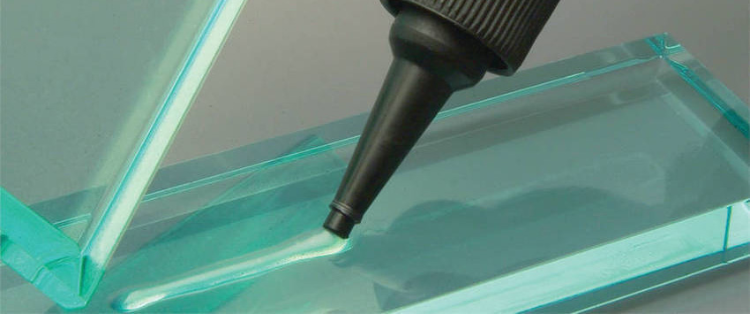 Как правильно клеить стекло? Пошаговая инструкция