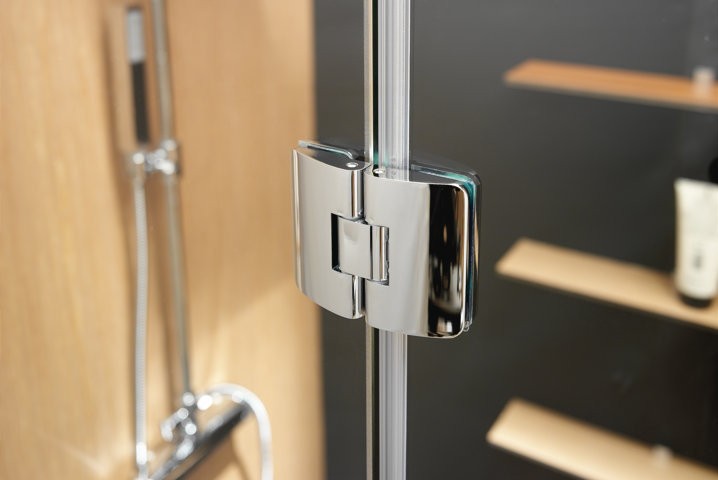 Зачем нужны петли для душевых кабин