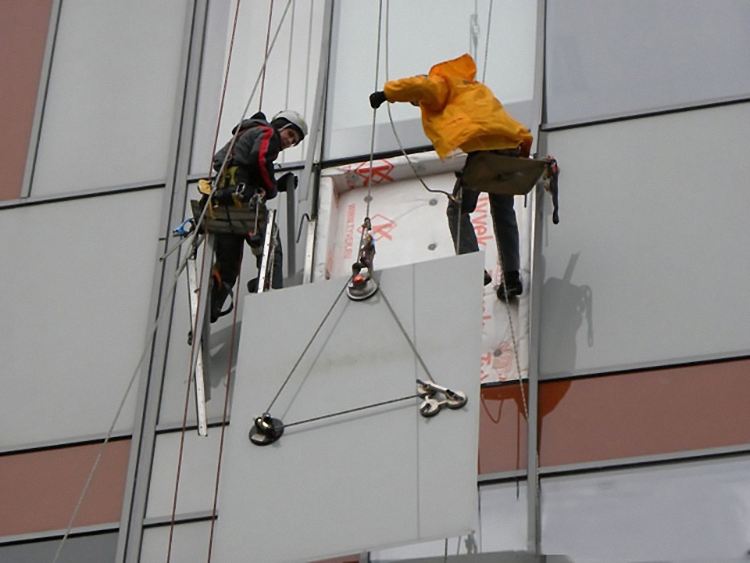 Каких видов бывают стеклодомкраты