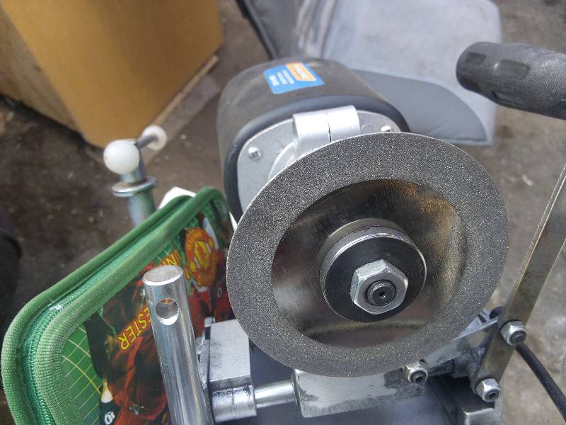 Очистка шлифовального круга Очистка шлифовального круга