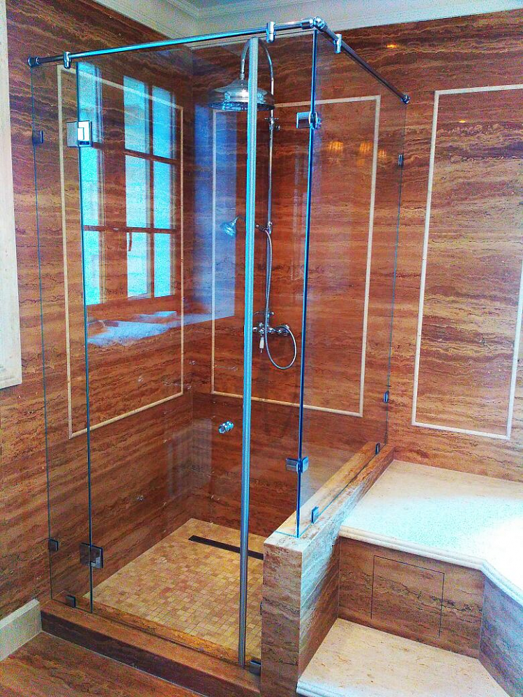 Прямоугольный душевой уголок 