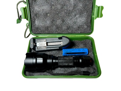 УФ фонарик металлический, модель F, с аккумулятором и зарядным усстройством