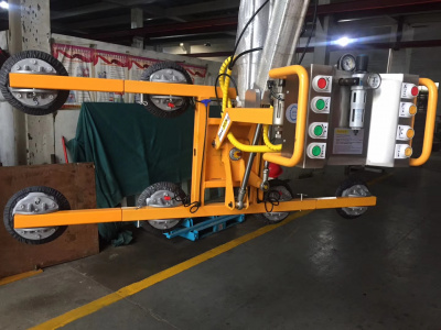 SH-QFX04-03 пневматический вакуумный подъемный механизм / 300 кг / наклон и вращение