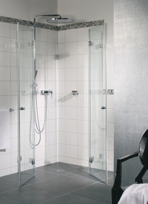 06110 31 Петля Milano, стена-стекло 90°, цвет глянцевый хром